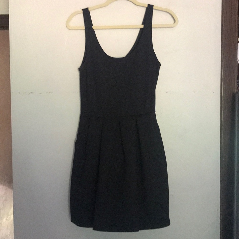 Black Aeropostale dress with pockets